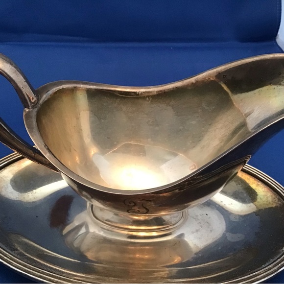 WM Rogers Gravy Boat - Picture 9 of 9